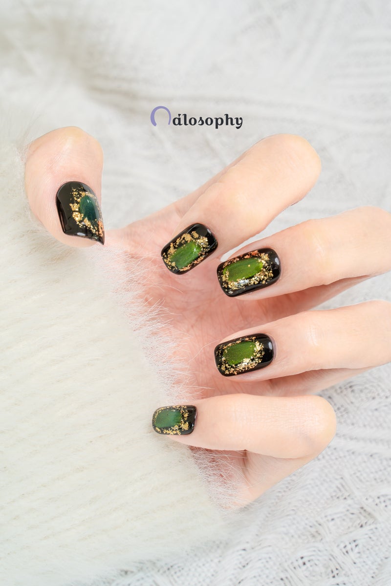 Nailosophy Handmade Luxury Press-on Nails Emerald Cat-Eye & Gold Foil on Black | Square Shape - Image 3